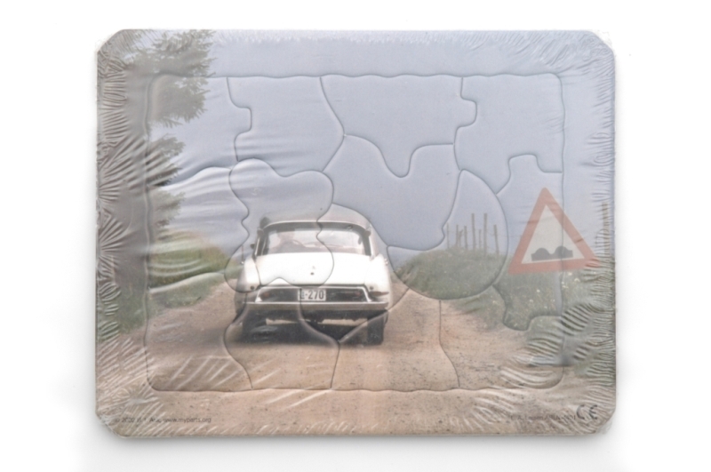 Puzzle DS 19 op hobbelige grindweg