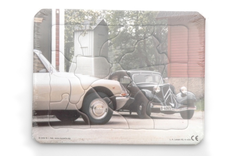 Puzzle:DS21 & Traction Avant op kruising