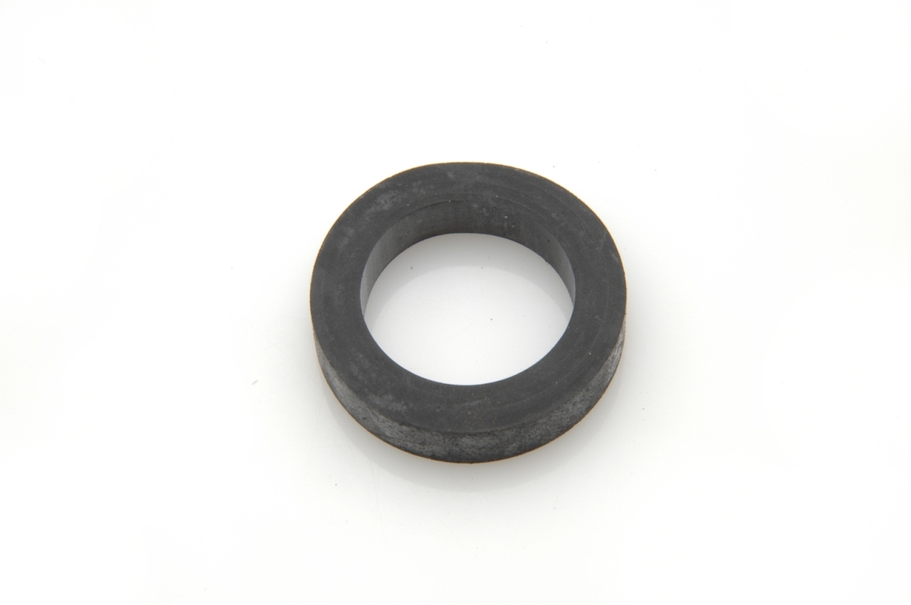 Achterbumperhouder: rubber ring.