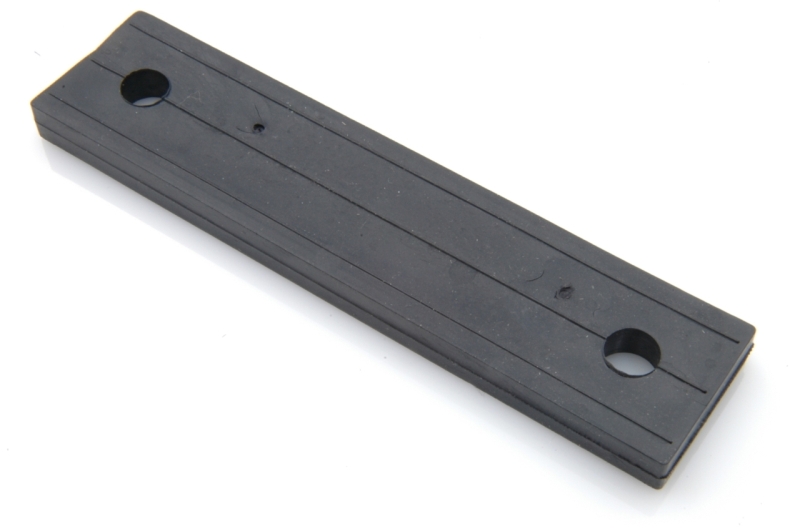 Uitlaat: rubber strip (126mm).