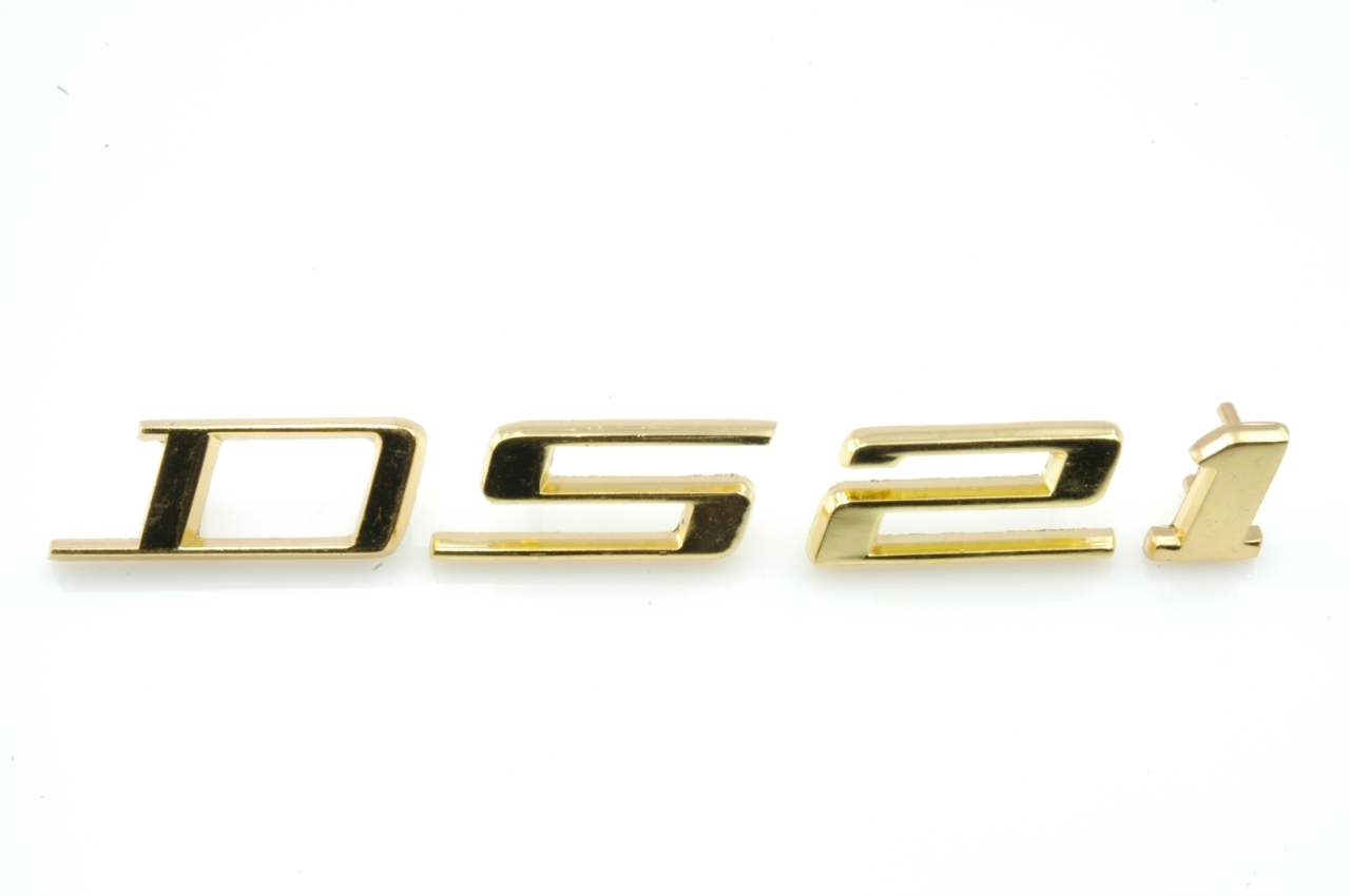 Monogram: DS21.