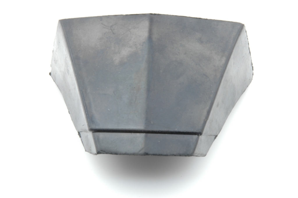 Voorbumper: stootrubber, midden ('67->).