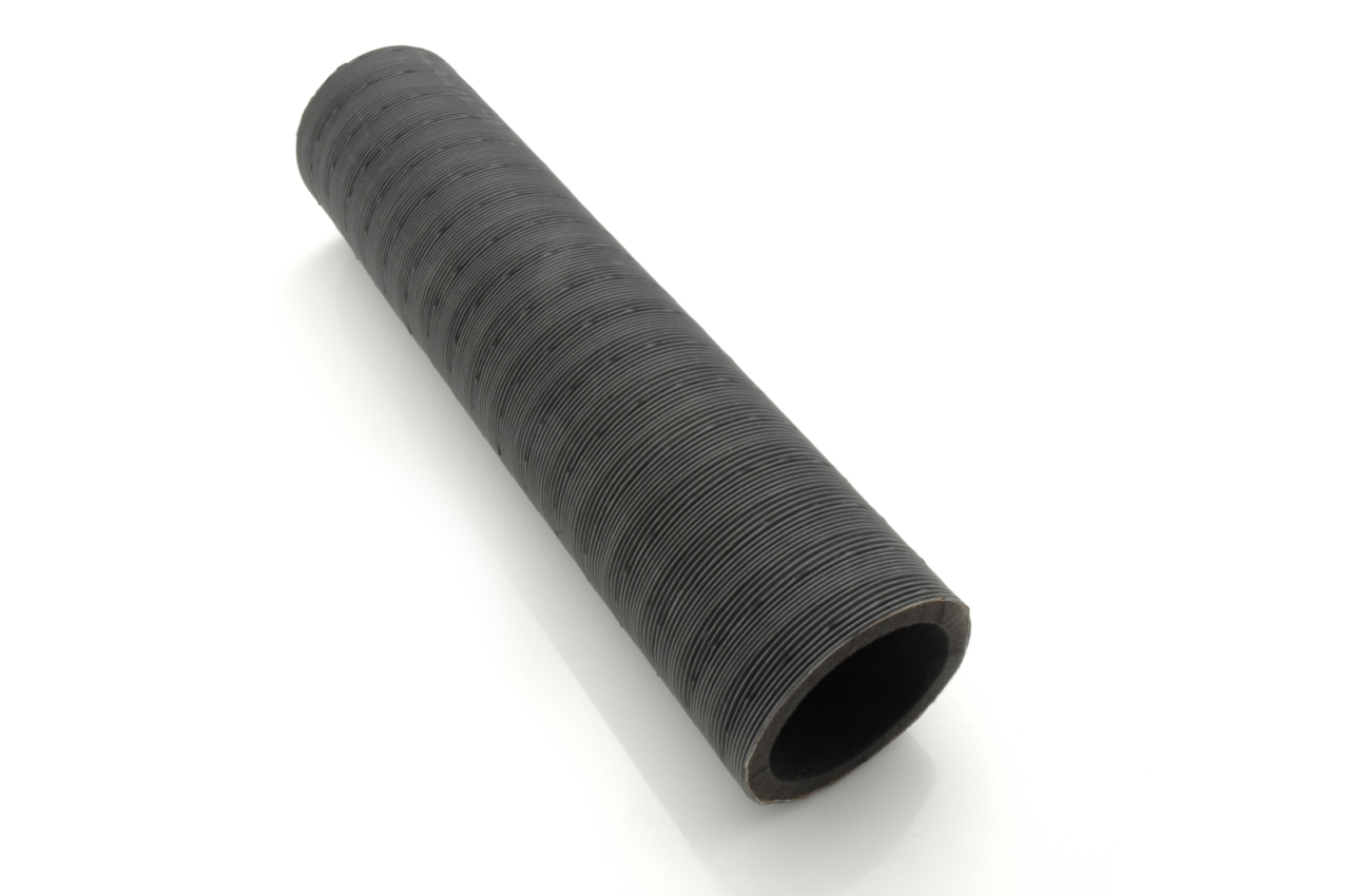 Voorscherm: luchtslang m schuim, links (103mm).