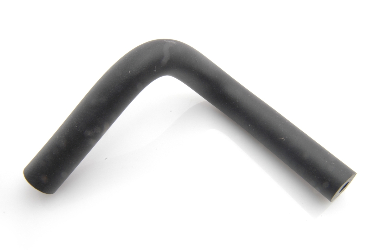 Benzinepomp: Rubber aanvoerslang.