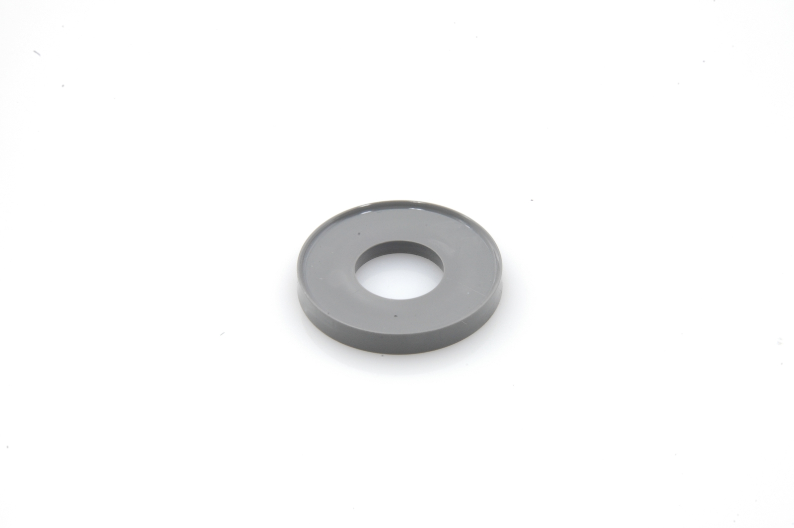 Achterscherm: nylon ring (grijs).